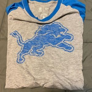 Detroit lions shirt